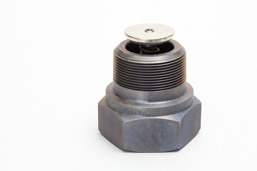 Excess flow valve A32920